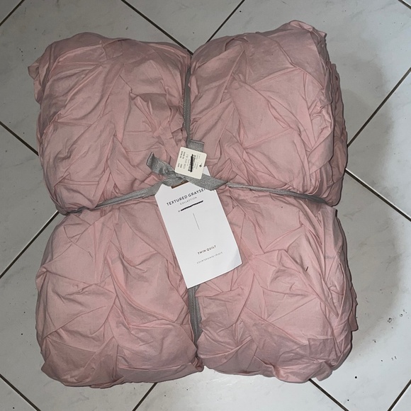 Anthropologie Textured Graysen Twin Quilt - Picture 3 of 4